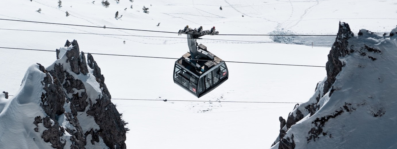 Eine Gondelfahrt. Das Skigebiet Nordkette ist im SKI plus CITY Pass Stubai Innsbruck inkludiert.