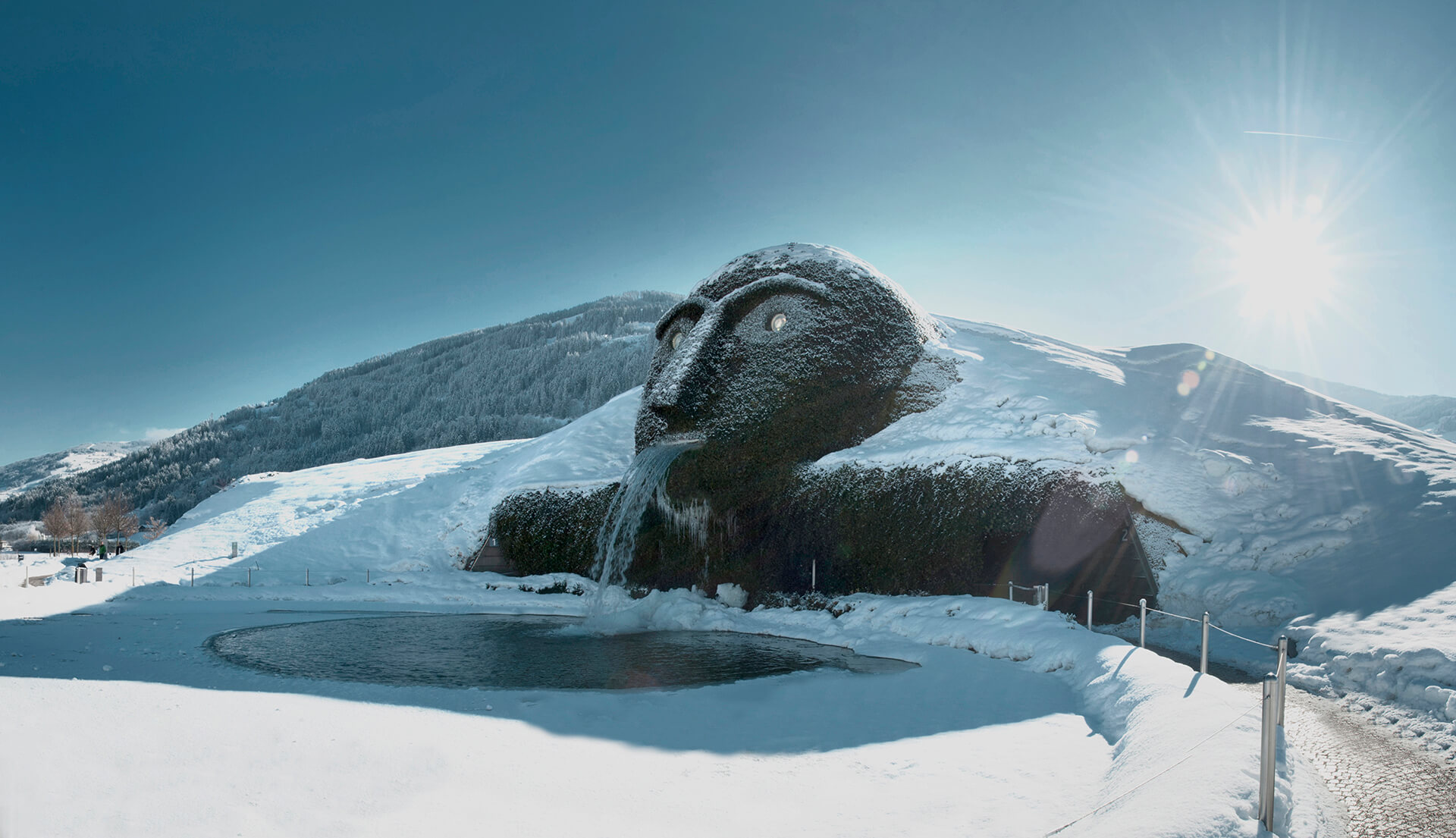 Riese Kristallwelten Swarovski im Winter